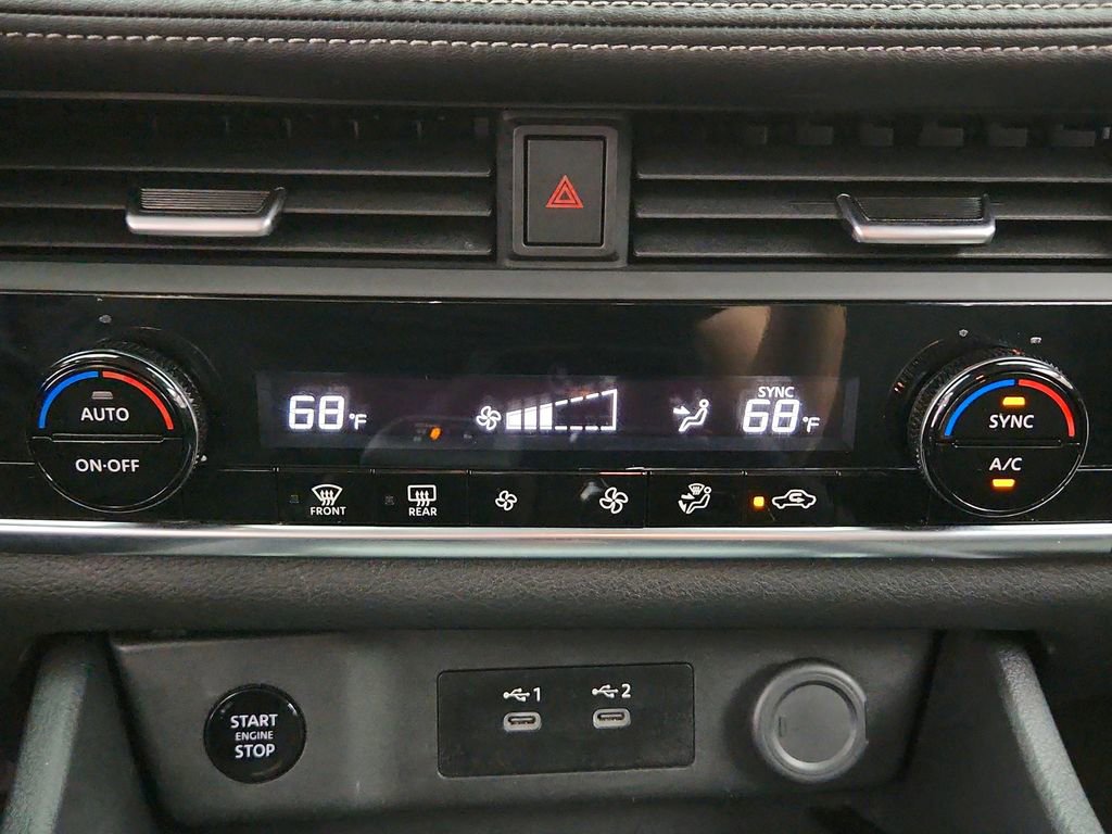 Used 2025 Nissan Rogue SV image 17