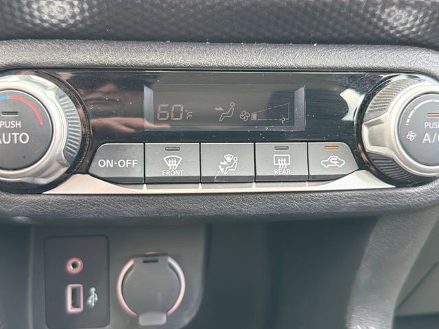 Used 2018 Nissan Kicks SV FWD image 21