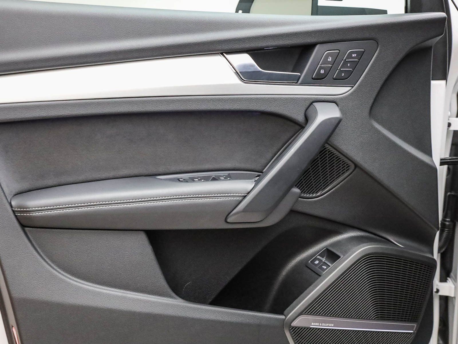 Used 2024 Audi Q5 e Premium Plus image 21