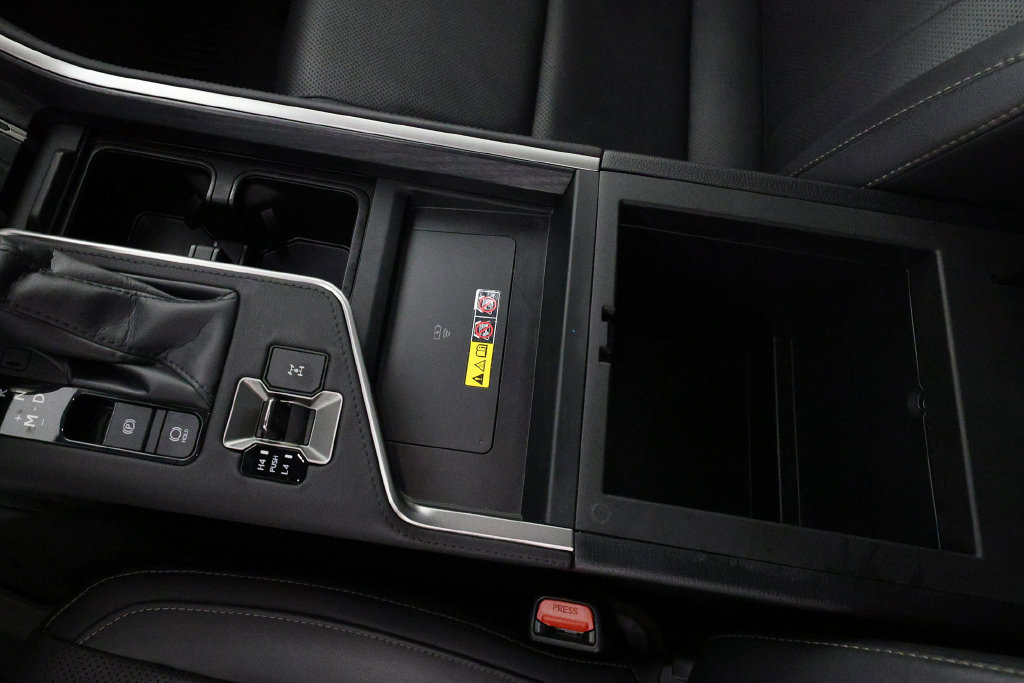 Used 2024 Lexus GX 550 w/ Cold Area Package AWD/4WD image 36