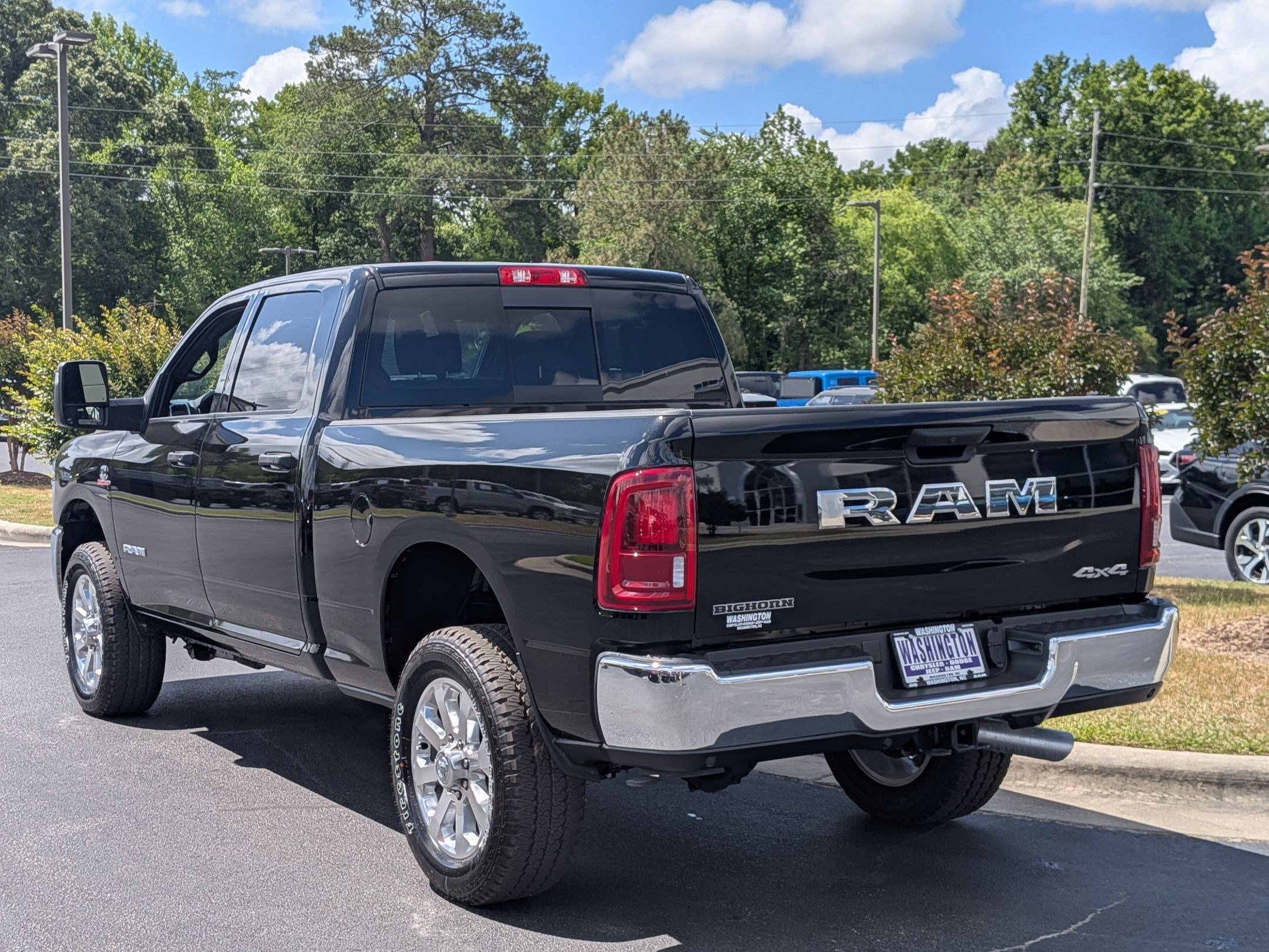 New 2026 RAM 2500 Big Horn AWD/4WD image 7