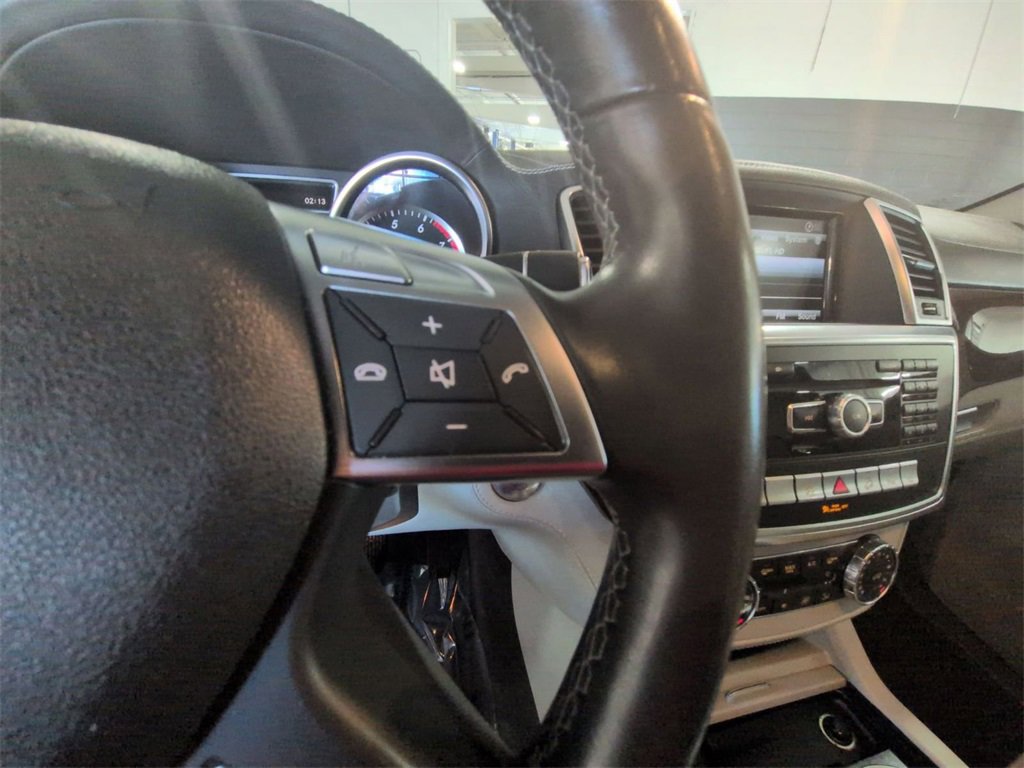 Used 2013 Mercedes-Benz ML 550 4MATIC w/ Premium 1 Pkg image 20