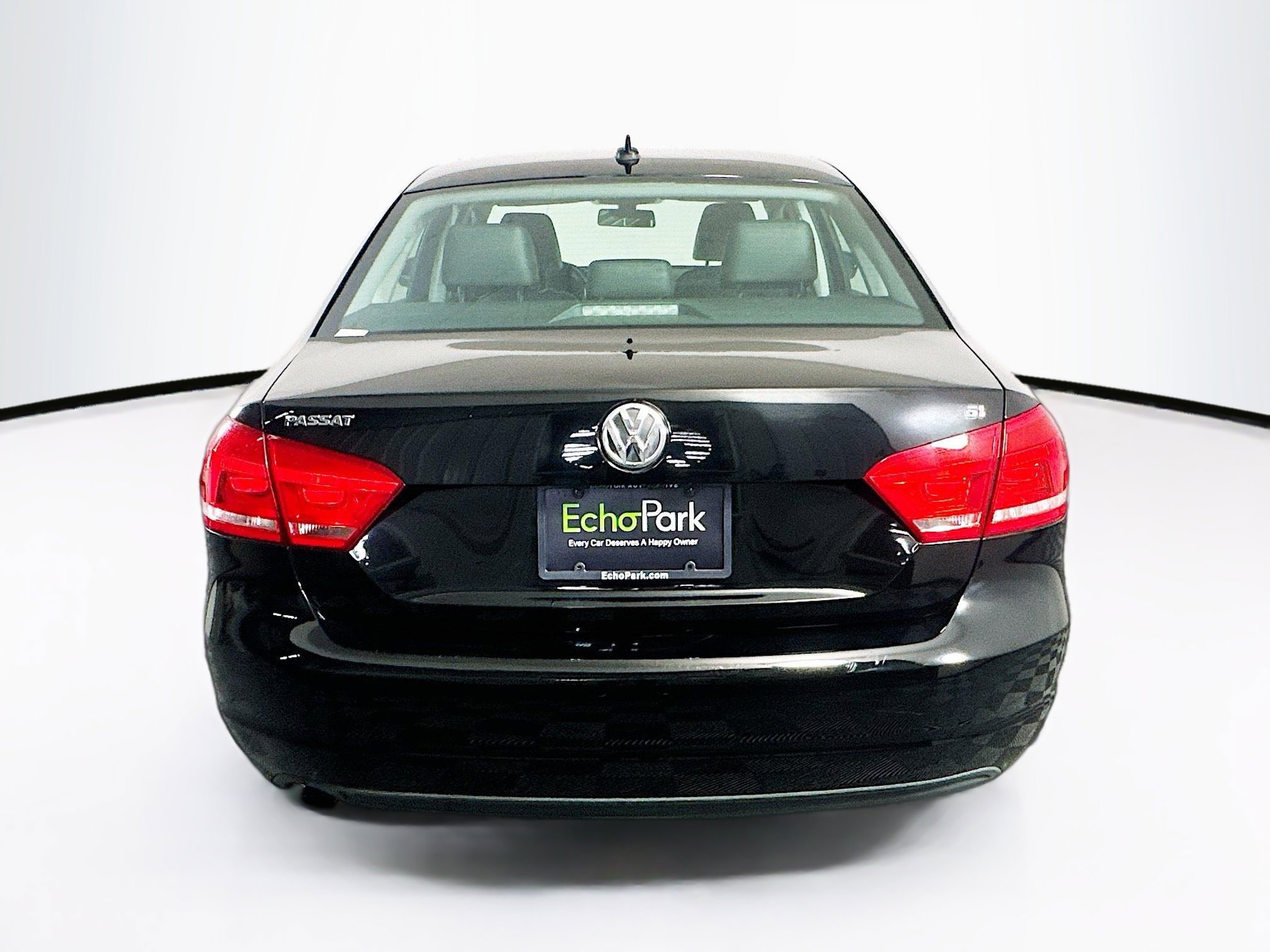 Used 2015 Volkswagen Passat 1.8T Limited Edition FWD image 7