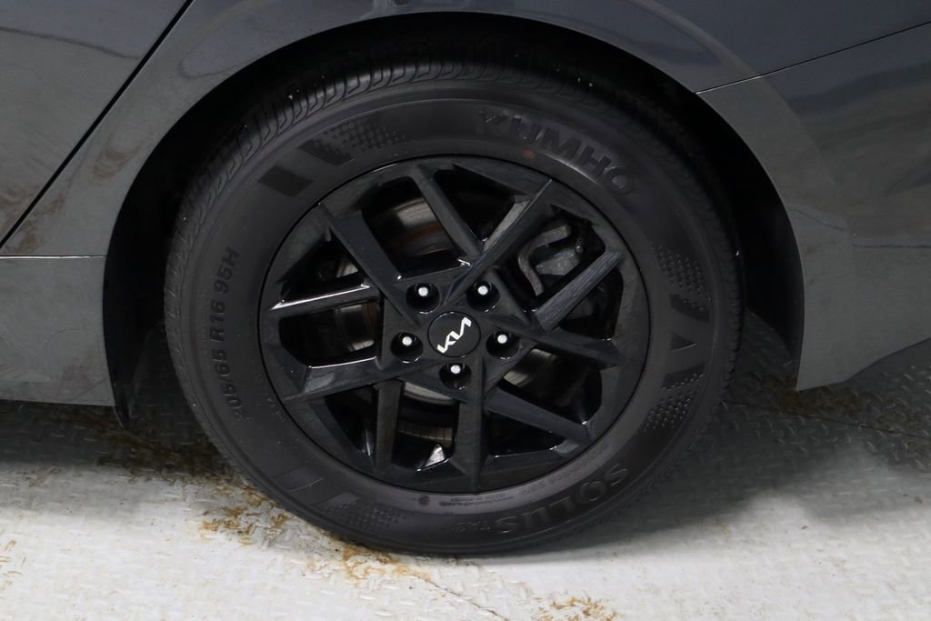 Used 2025 Kia K5 LXS image 18