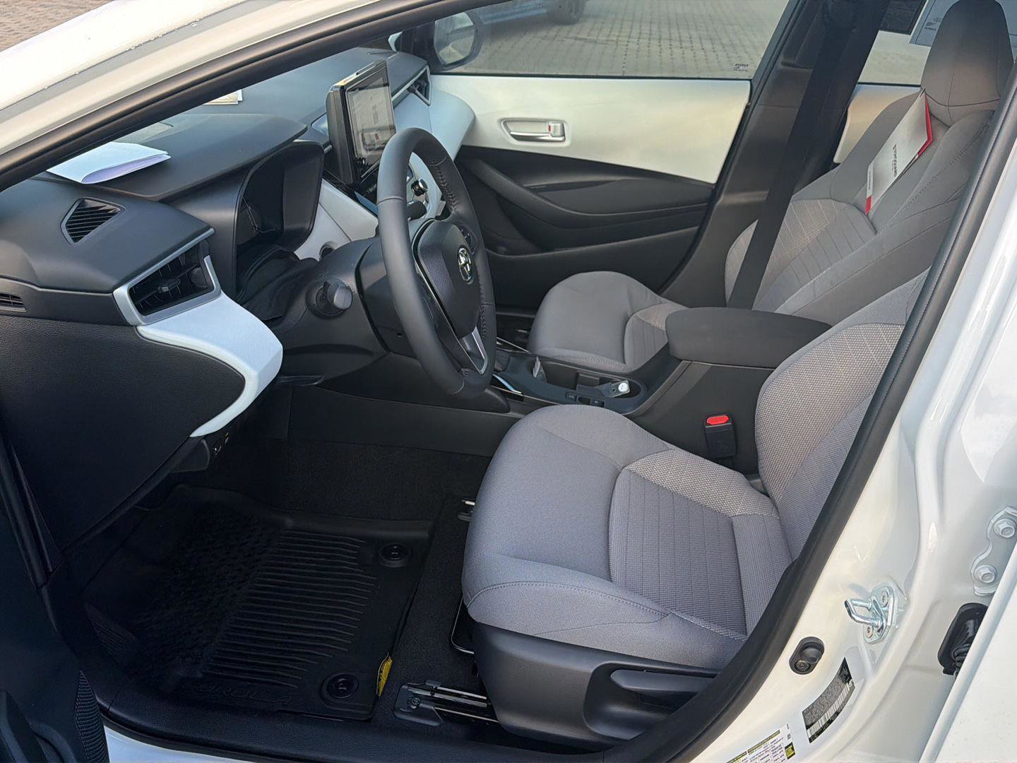 New 2026 Toyota Corolla SE FWD image 10