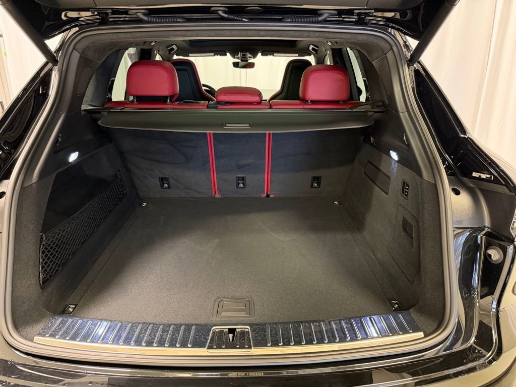 Certified 2023 Porsche Cayenne Turbo image 30