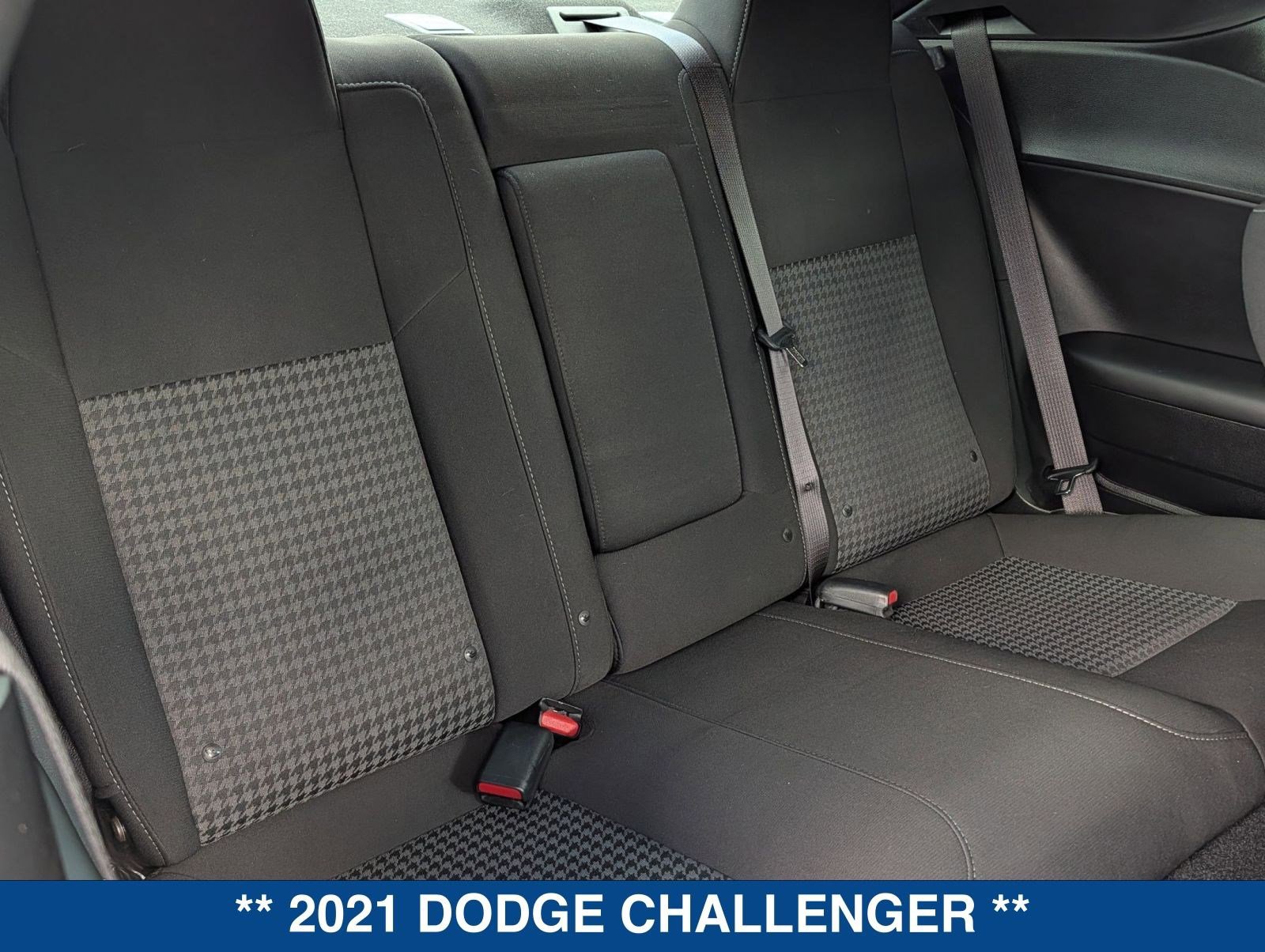 Used 2021 Dodge Challenger GT w/ Performance Handling Group image 15