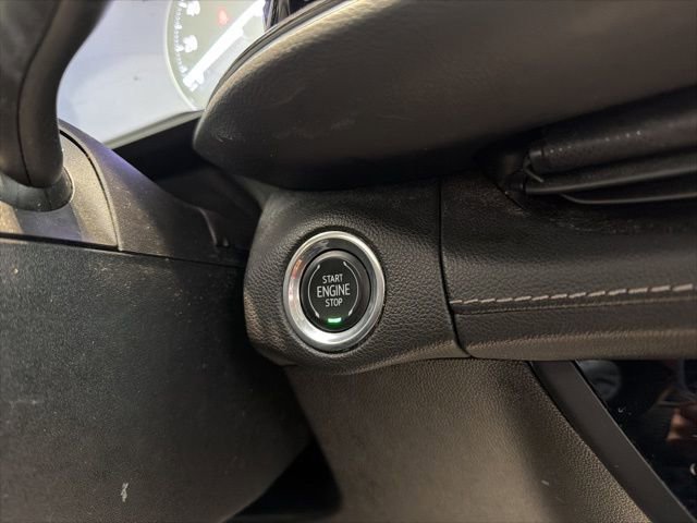 Certified 2022 Buick Envision Essence w/ Technology Package I FWD image 28
