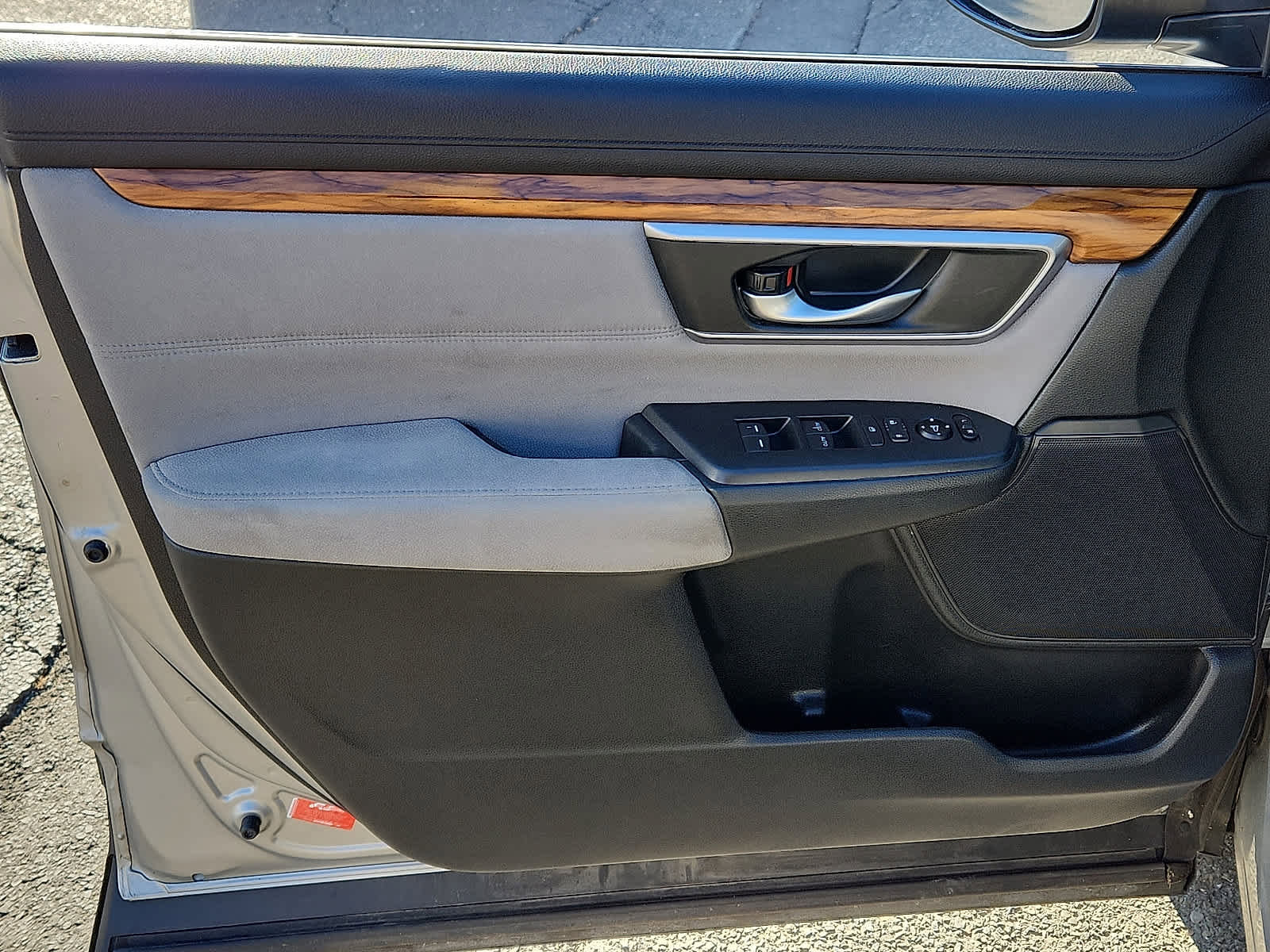 Used 2017 Honda CR-V EX image 15