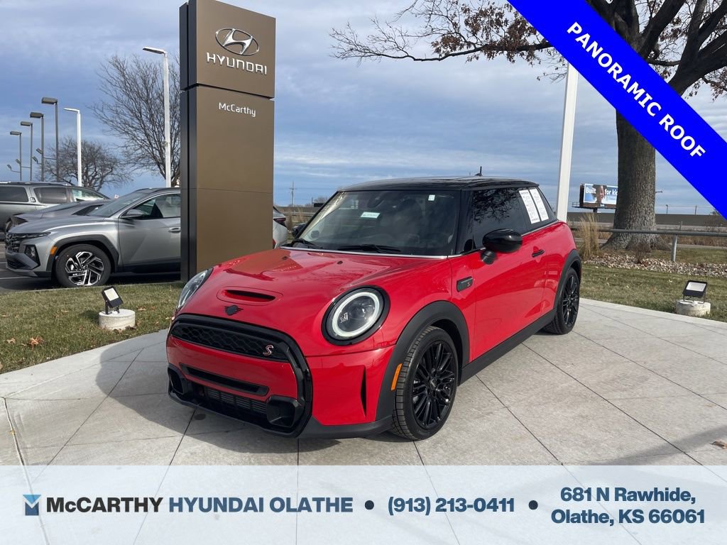 Used 2024 MINI Cooper S image 1