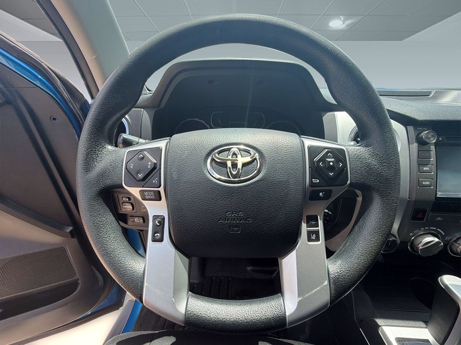 Used 2018 Toyota Tundra SR5 w/ SR5 Upgrade Package AWD/4WD image 11