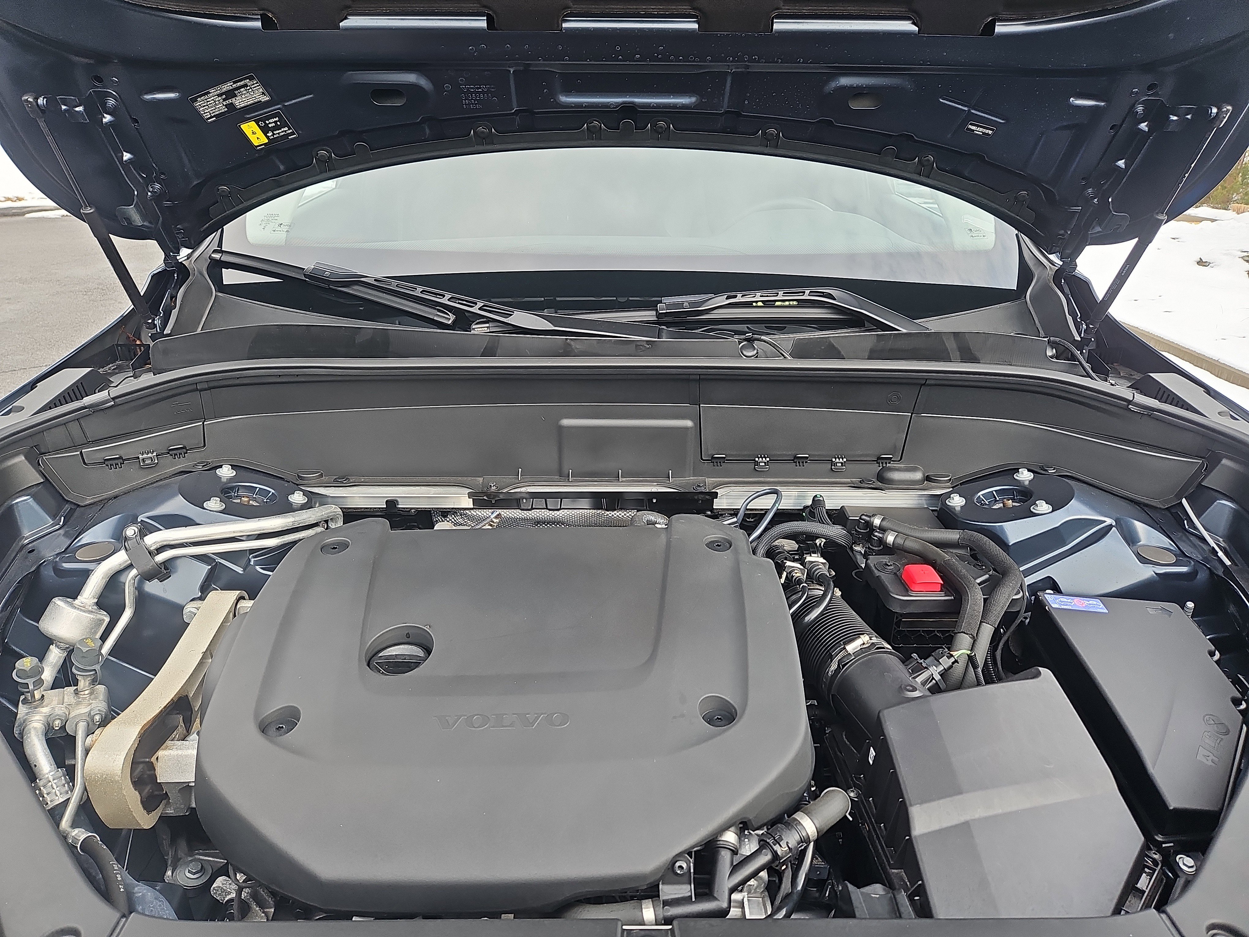 Used 2025 Volvo XC90 B6 Plus w/ Protection Package Premier image 36