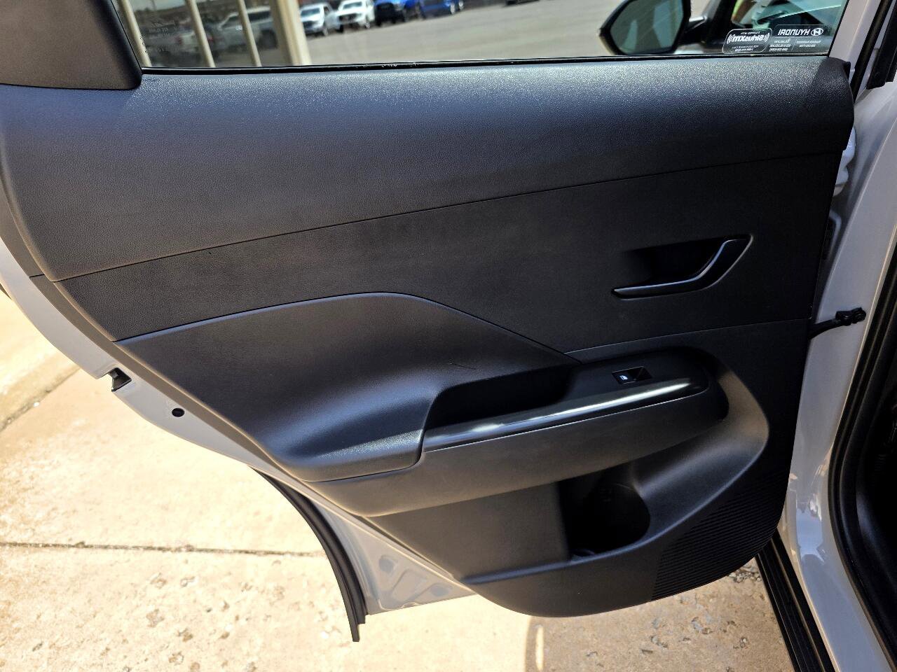 Used 2024 Hyundai Kona SEL image 23