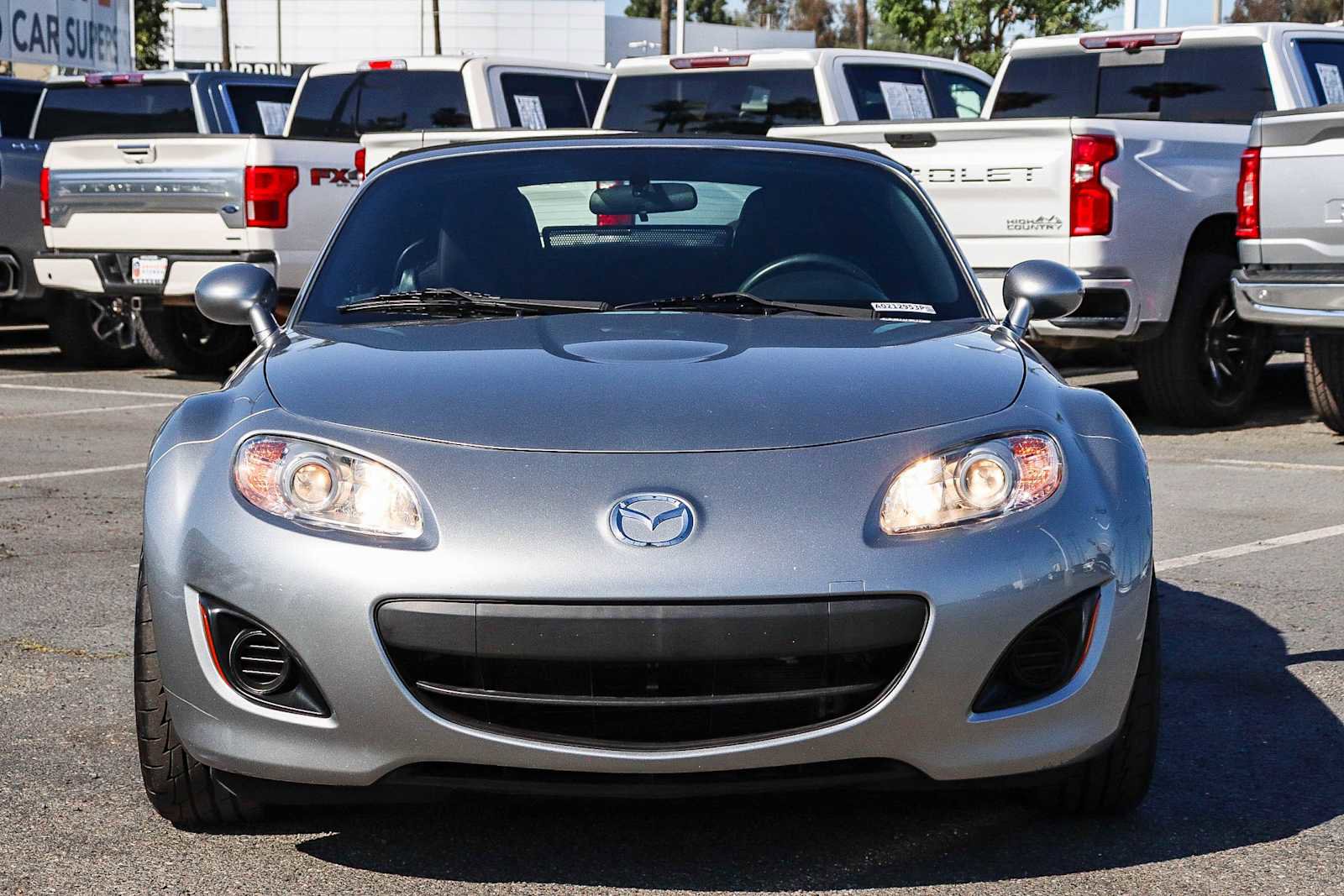Used 2010 MAZDA MX-5 Miata Sport image 2