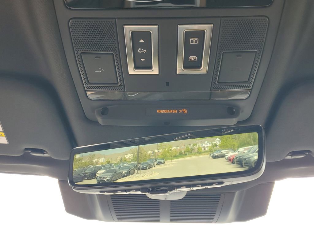 New 2026 Land Rover Defender 130 X-Dynamic SE AWD/4WD image 25