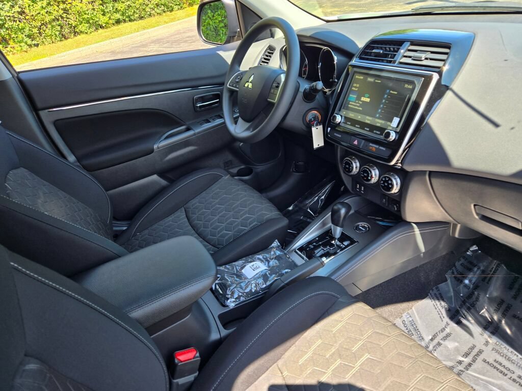New 2026 Mitsubishi Outlander Sport ES AWD/4WD image 5