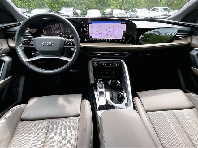 Used 2025 Audi Q5 Premium w/ Premium Plus AWD/4WD image 14