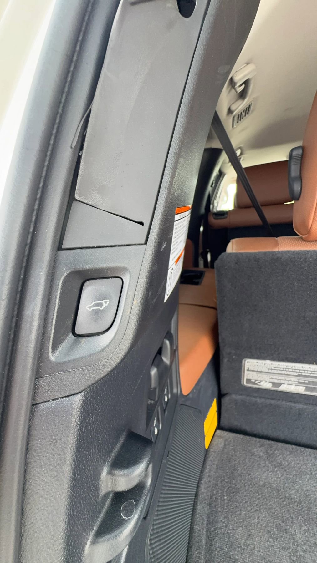 Used 2014 Toyota Sequoia Platinum RWD image 29