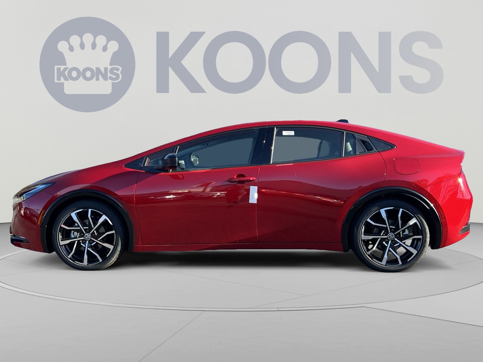 New 2026 Toyota Prius Plug-In Hybrid FWD image 2
