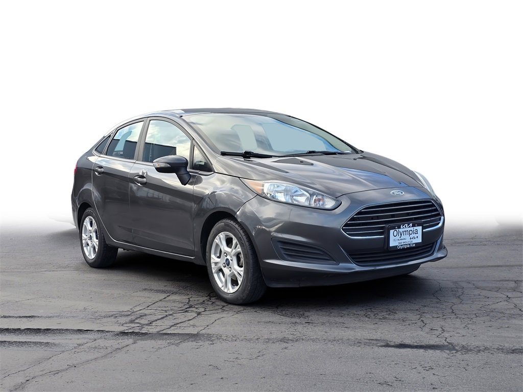 Used 2015 Ford Fiesta SE