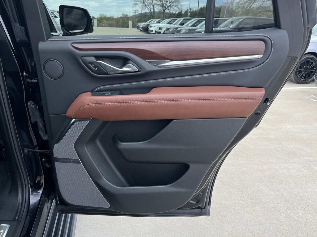 Used 2023 GMC Yukon Denali Ultimate w/ LPO, Floor Liner Package image 22