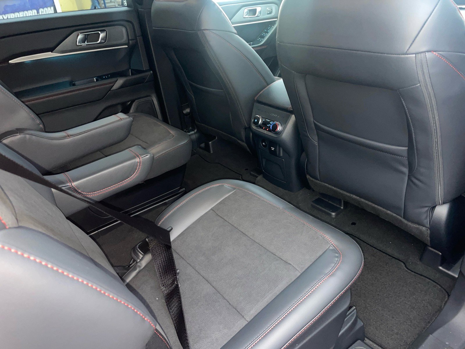 New 2026 Ford Explorer ST image 9