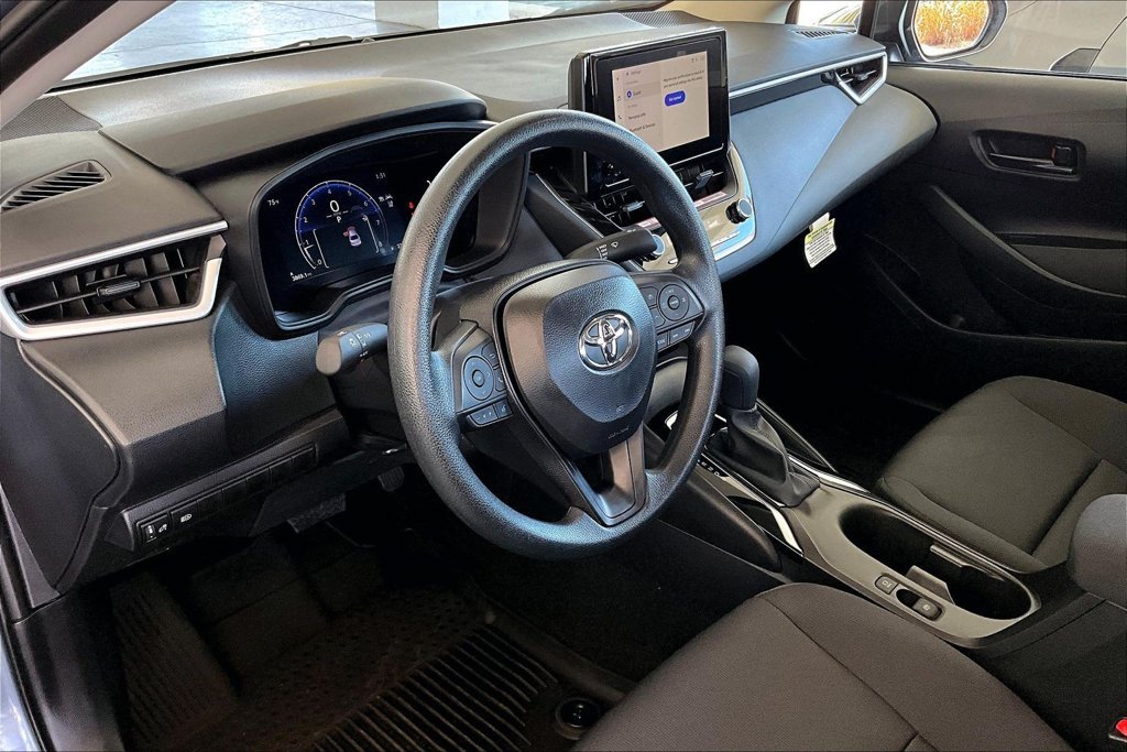 Used 2026 Toyota Corolla LE FWD image 17