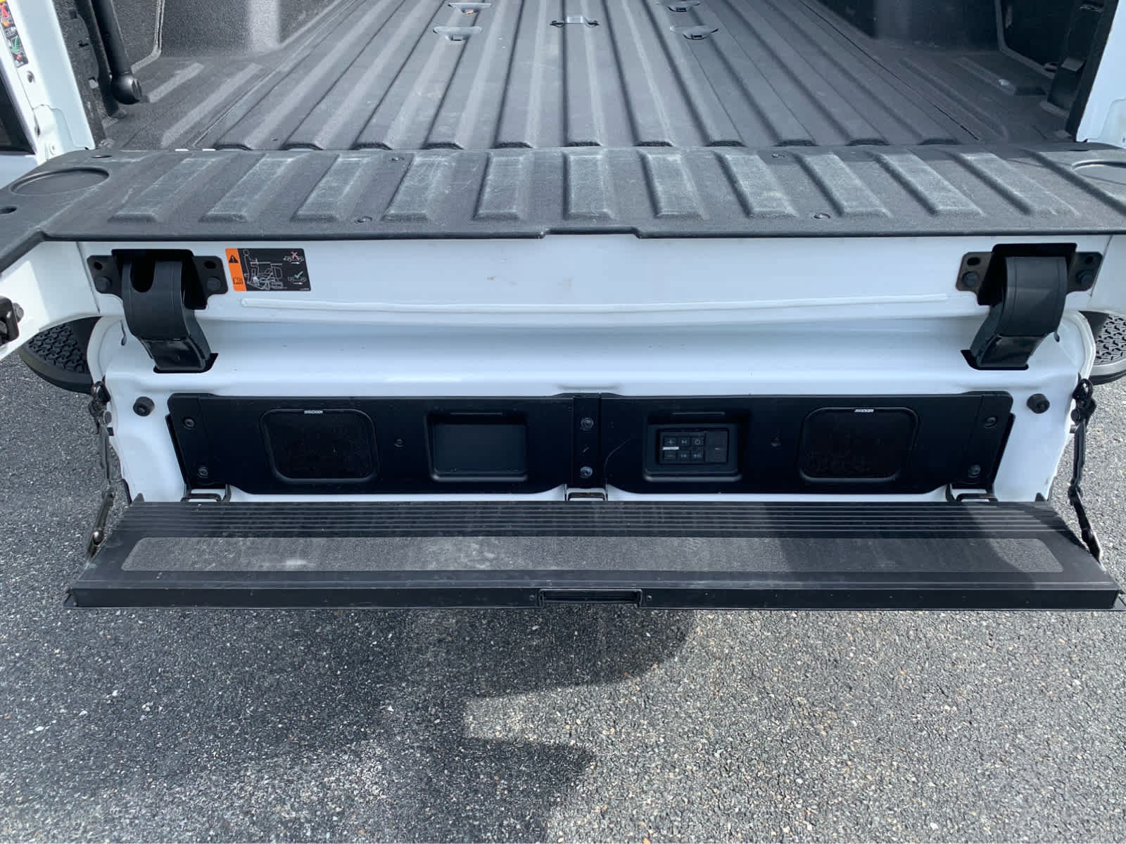 Used 2025 GMC Sierra 2500 AT4X AWD/4WD image 6