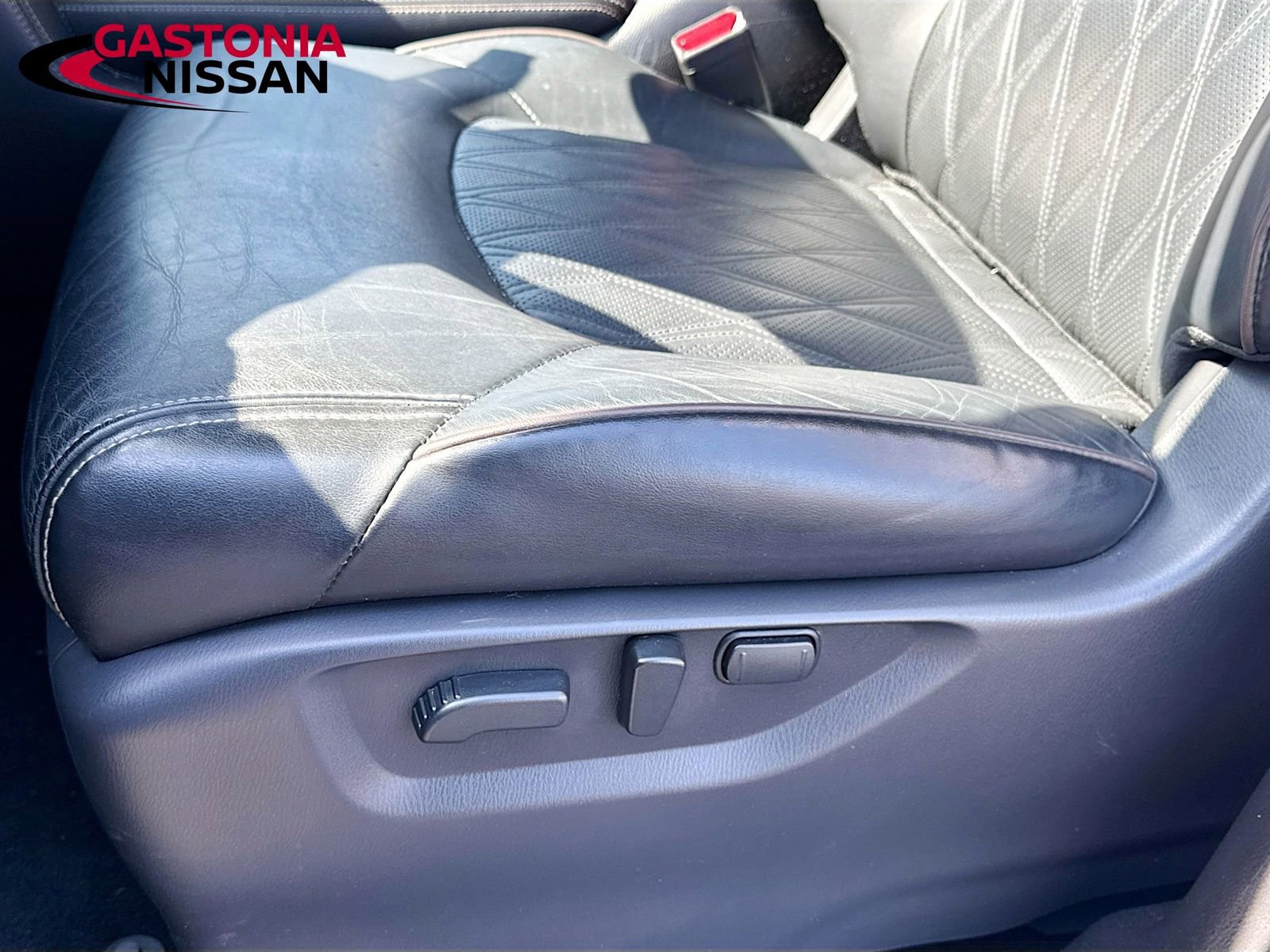 Used 2023 Nissan Armada Platinum w/ Captain's Chairs Package image 25