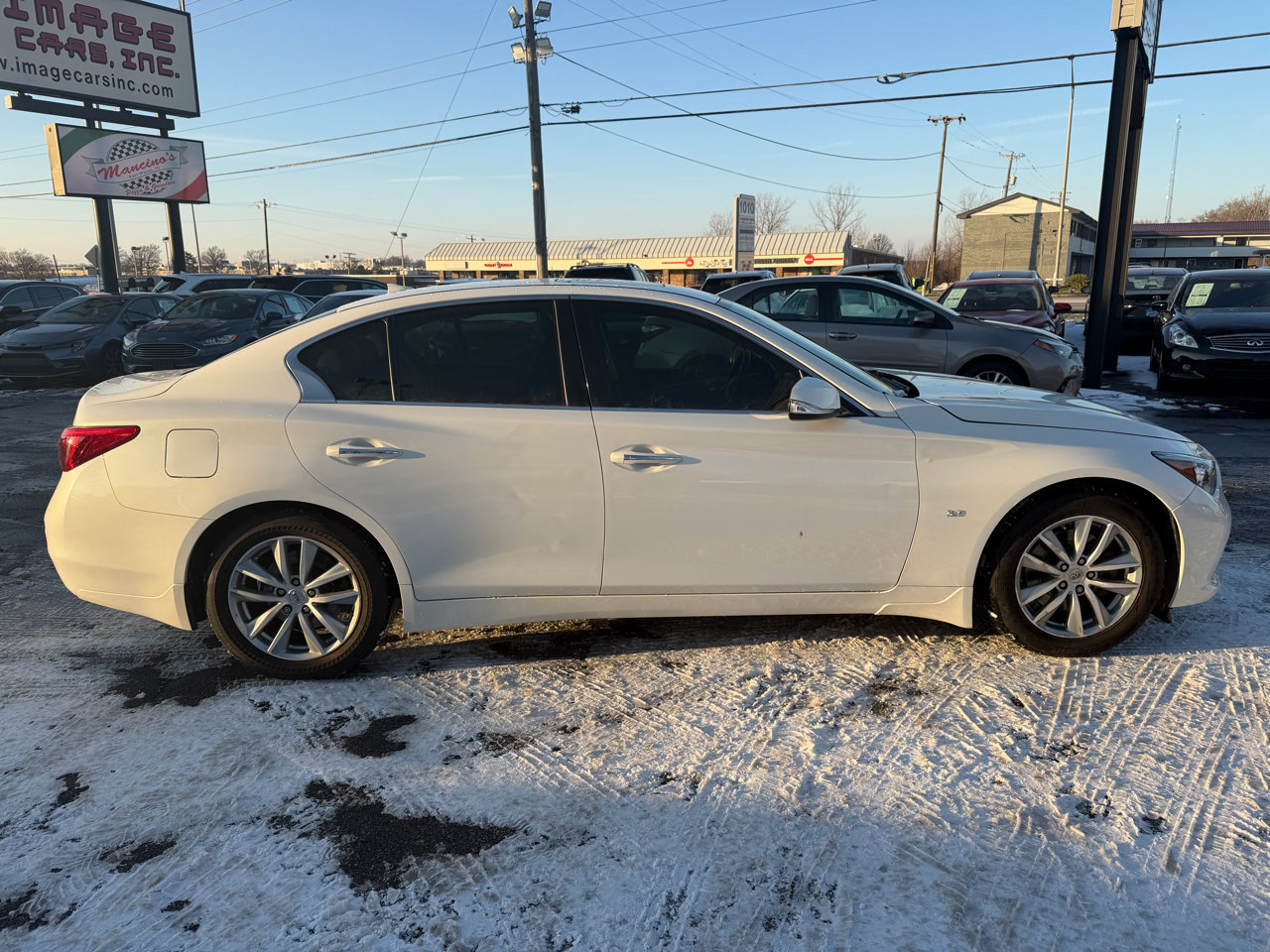Used 2015 INFINITI Q50 Premium w/ Navigation Package image 5