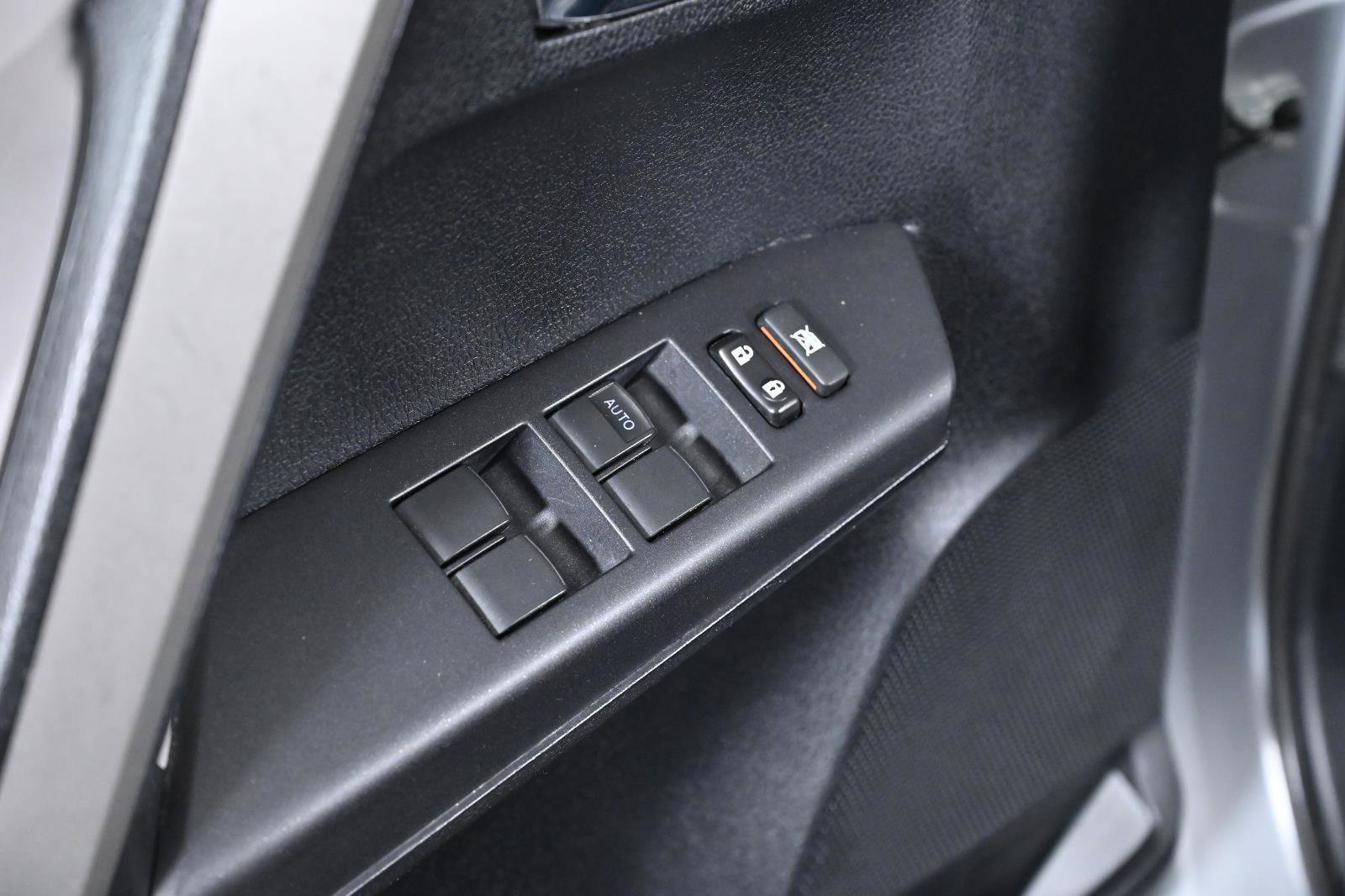 Used 2016 Toyota RAV4 XLE image 20