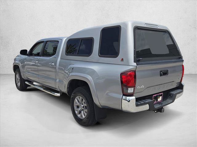 Used 2019 Toyota Tacoma SR5 AWD/4WD image 8