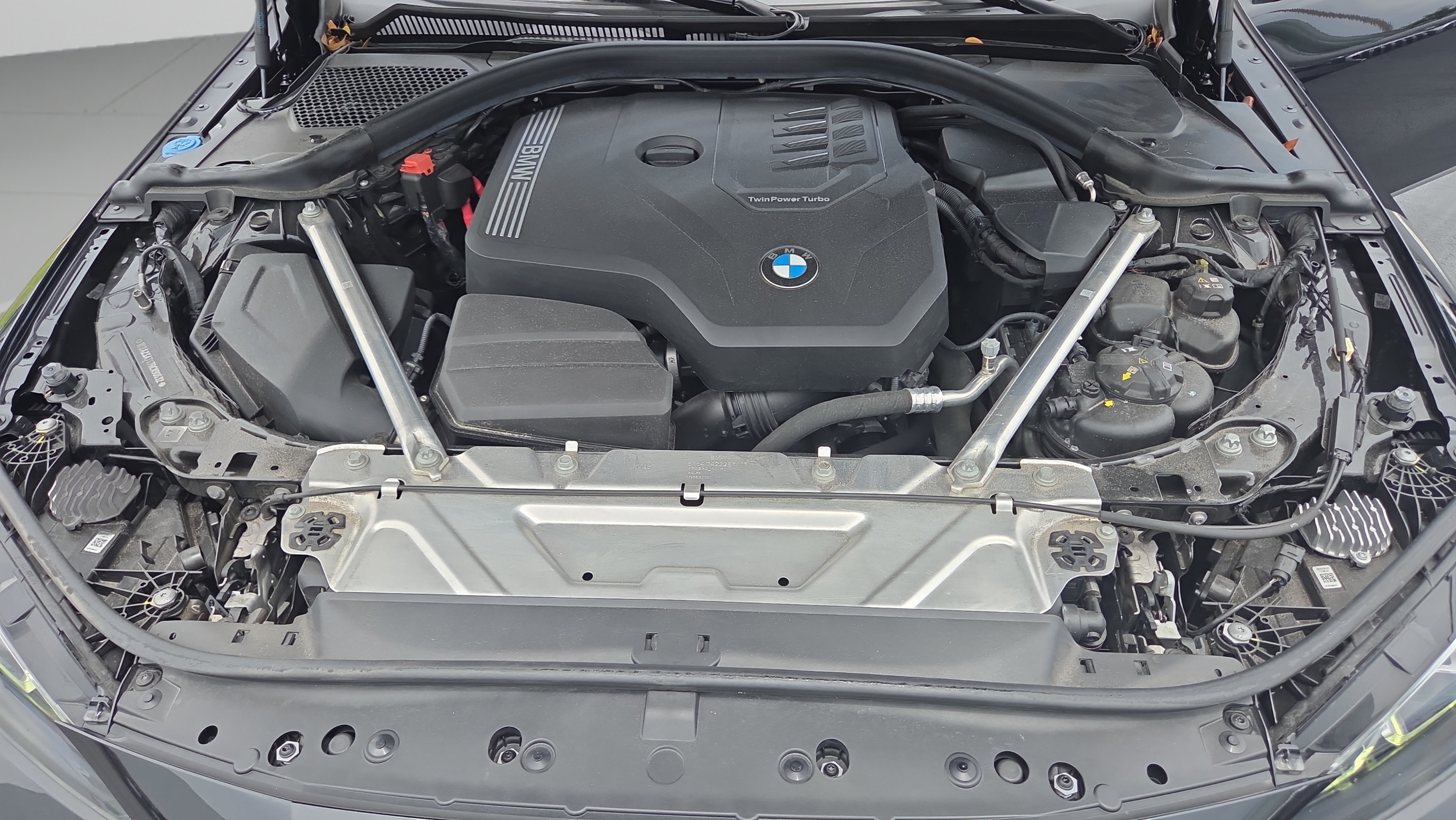 Used 2024 BMW 430i Convertible w/ Premium Package RWD image 17