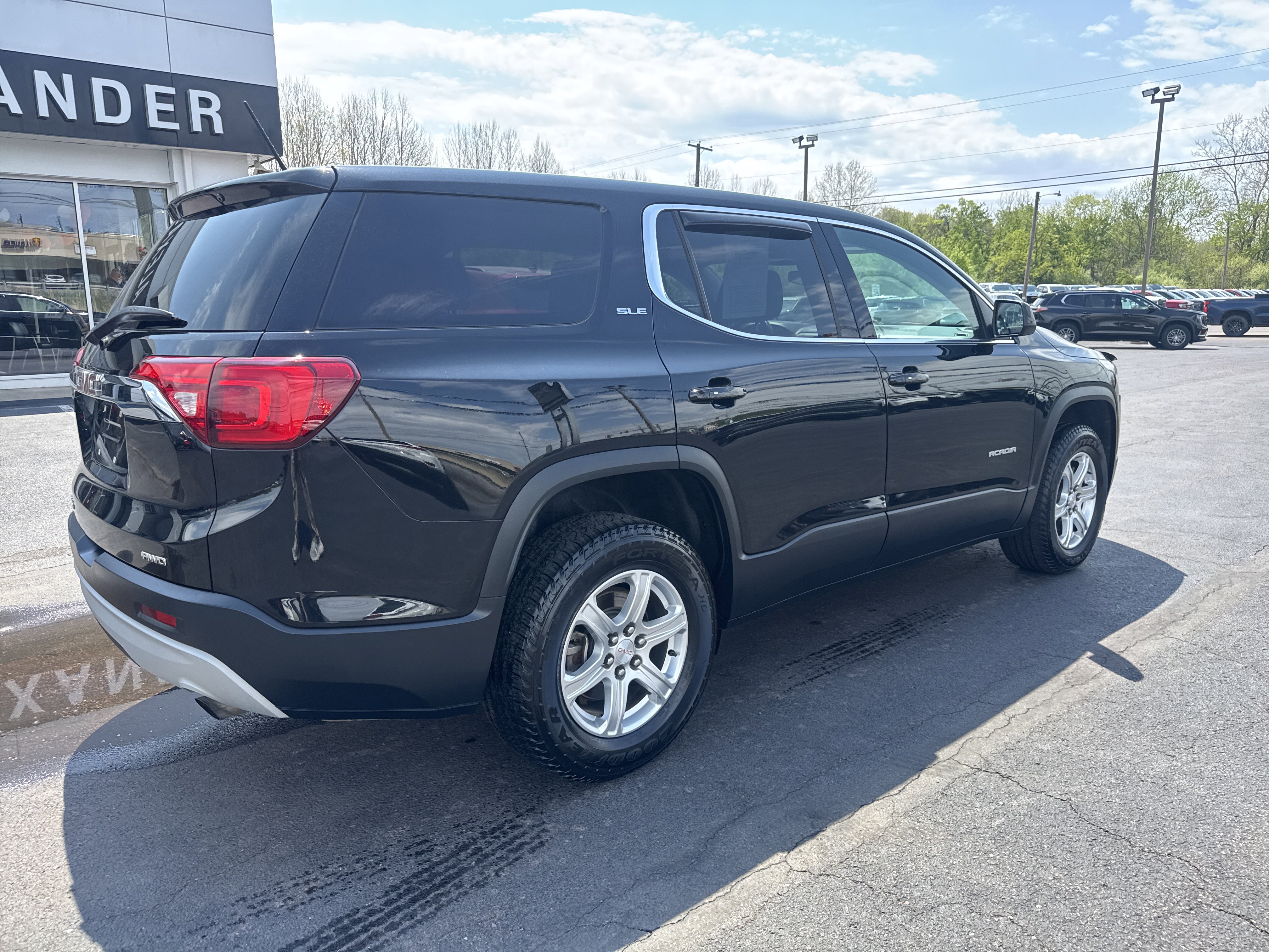 Used 2019 GMC Acadia SLE AWD/4WD video 3