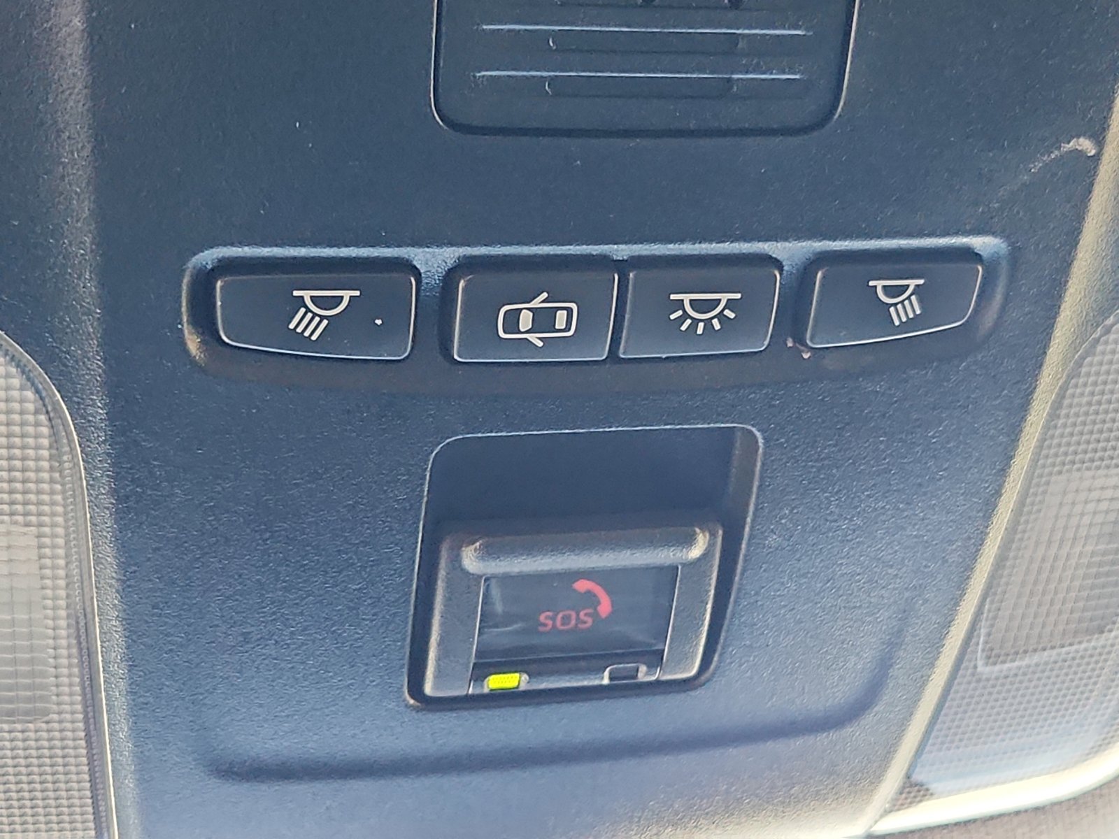 Used 2022 Toyota Corolla SE w/ Carpet Mat Package (TMS) image 13