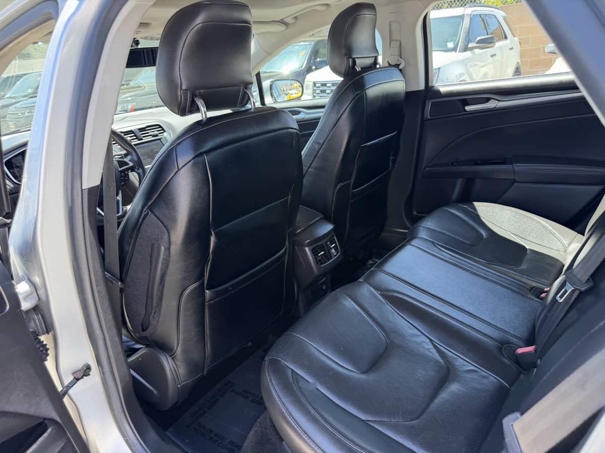 Used 2014 Ford Fusion Energi Titanium FWD image 17