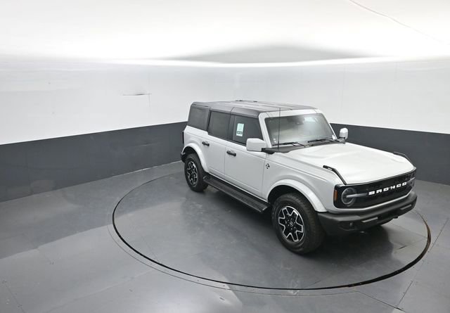New 2026 Ford Bronco Outer Banks AWD/4WD image 17