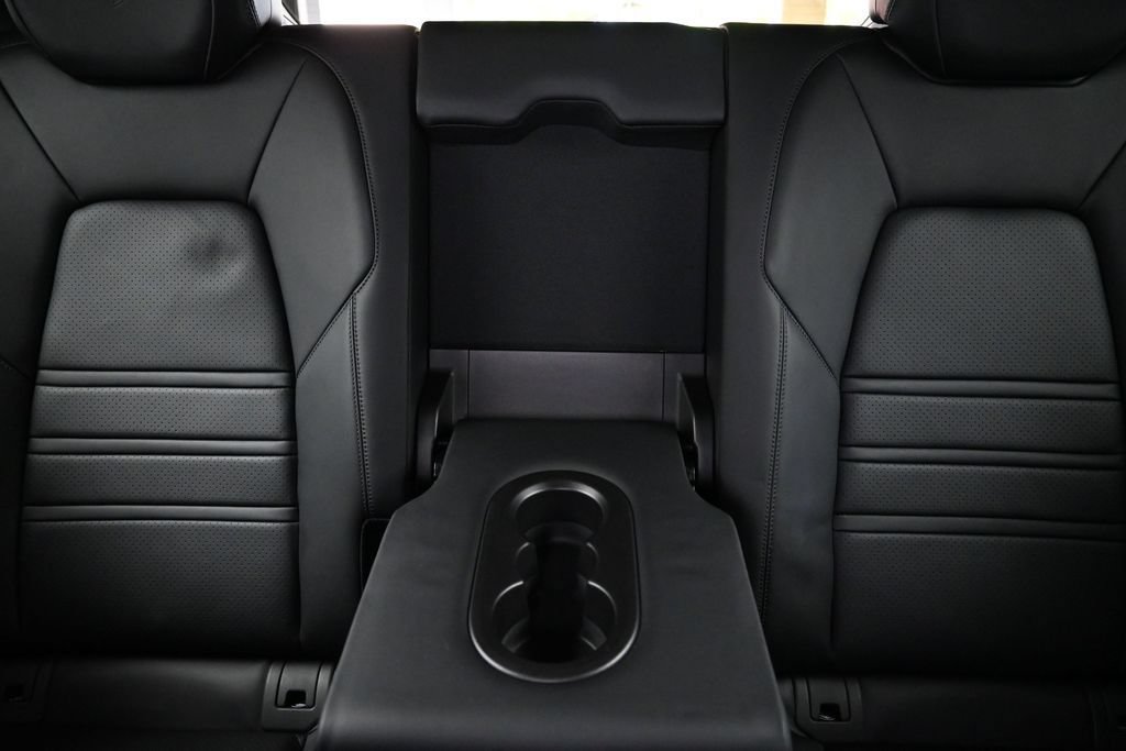 Certified 2025 Porsche Cayenne Turbo GT AWD/4WD image 22