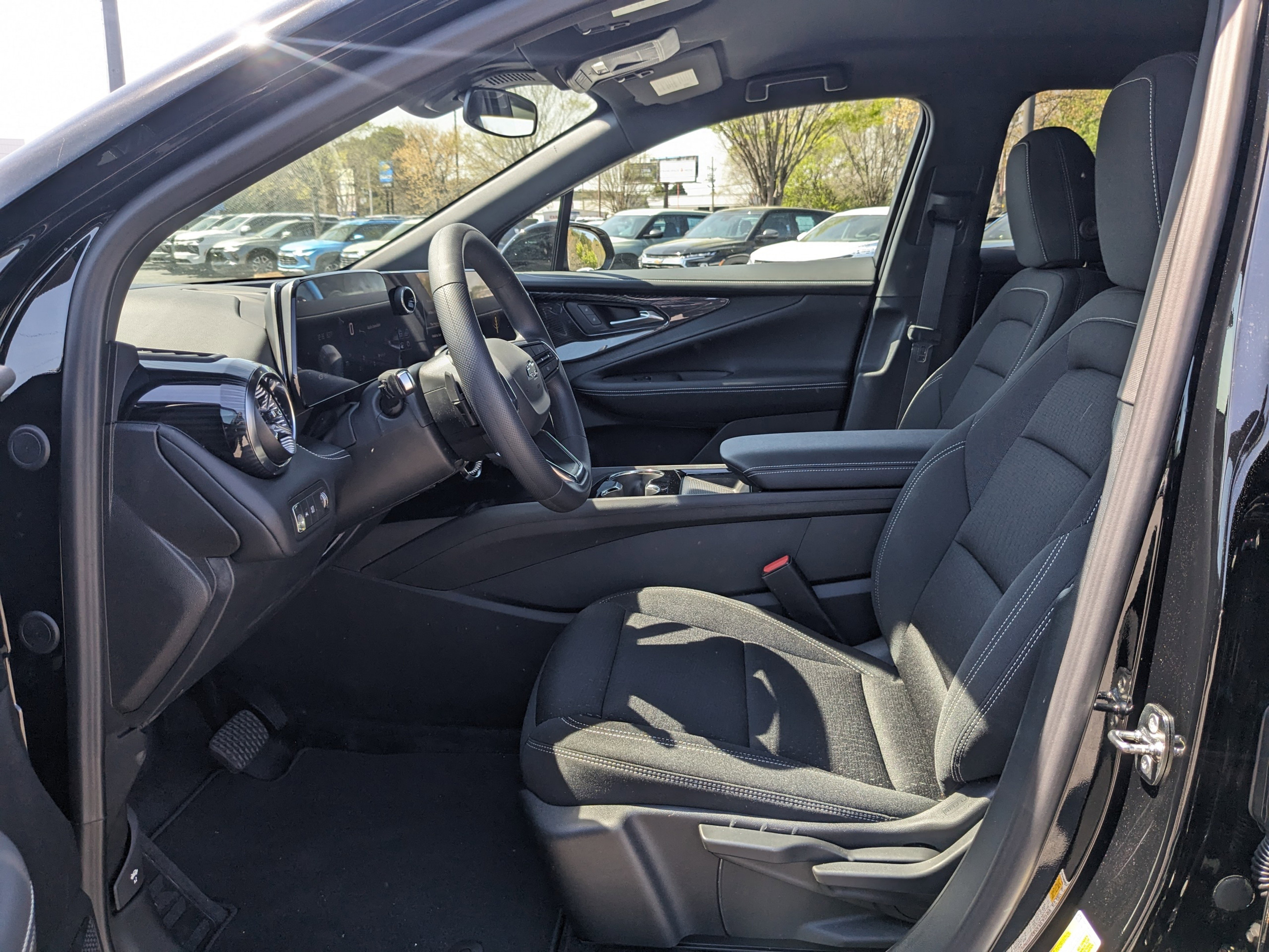 New 2025 Chevrolet Blazer EV LT w/ Midnight/Sport Edition image 20