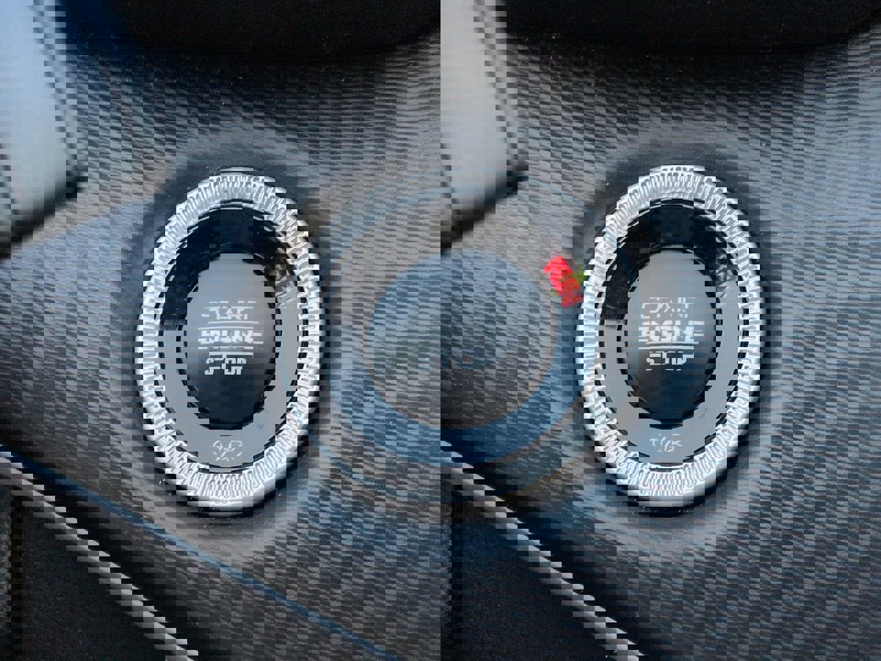 Used 2025 Jeep Grand Cherokee Laredo X image 29