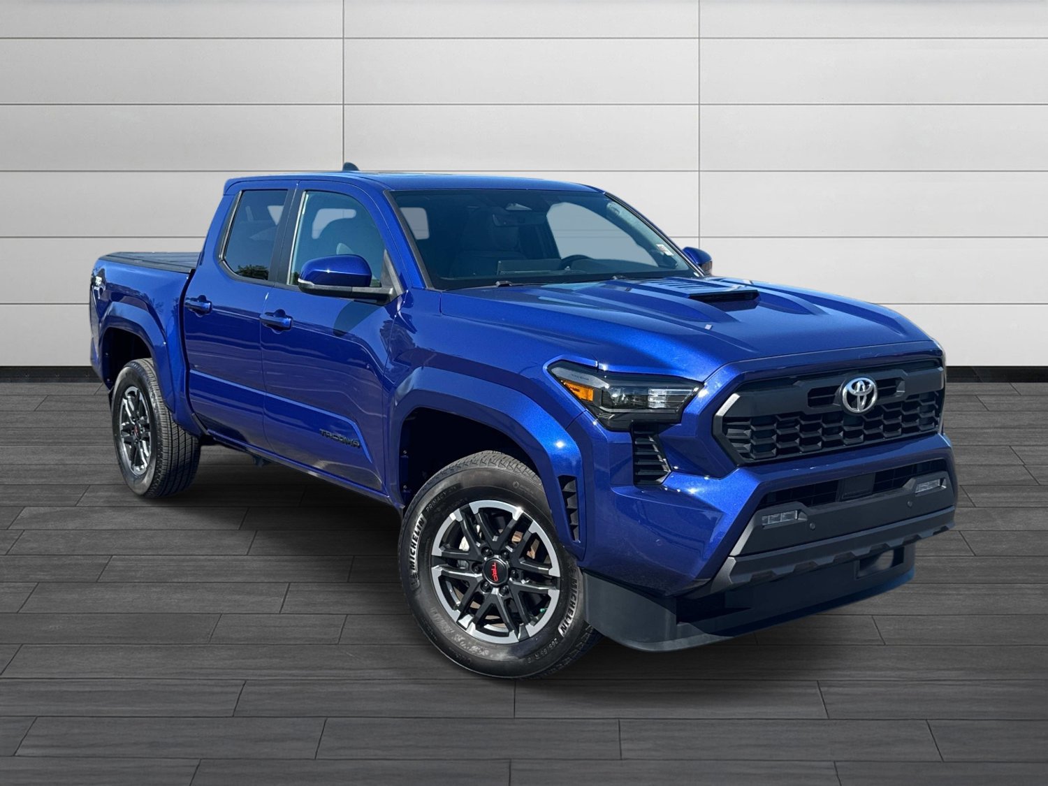 Used 2024 Toyota Tacoma TRD Sport w/ TRD Sport Upgrade Package AWD/4WD image 2