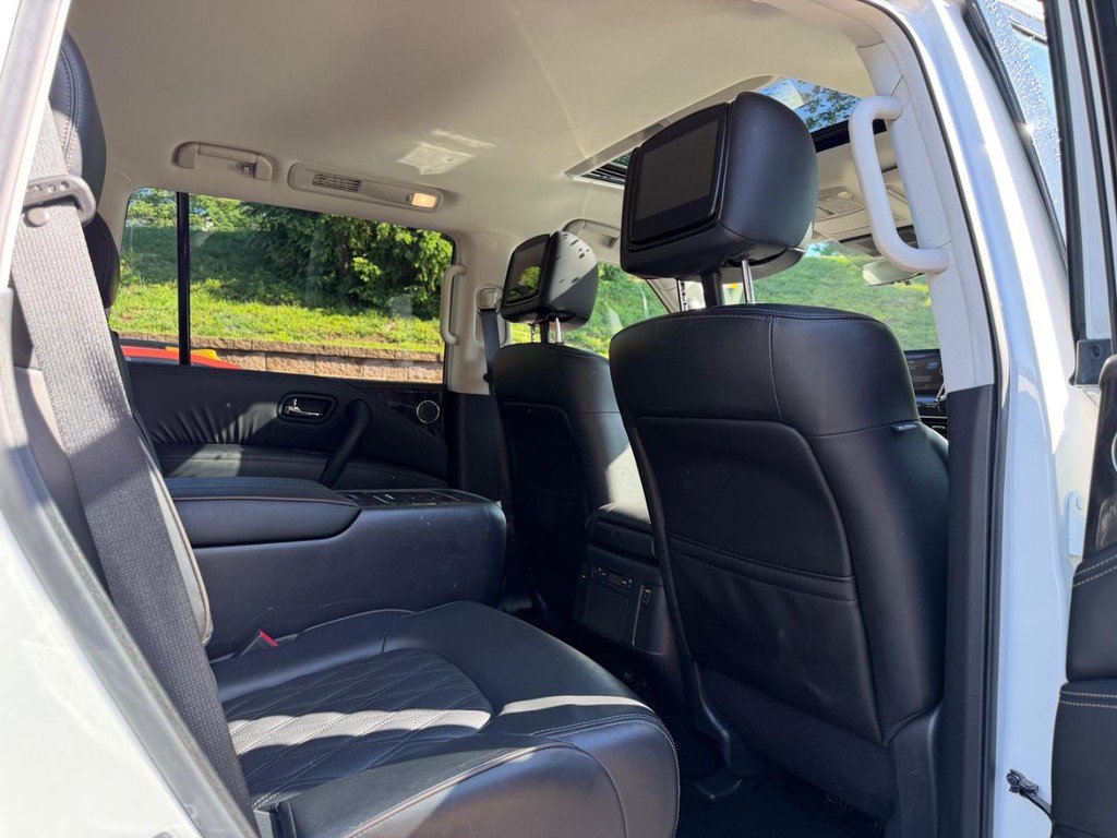Used 2022 Nissan Armada Platinum w/ Captain's Chairs Package AWD/4WD image 10