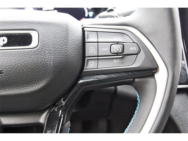 Used 2023 Jeep Grand Cherokee Trailhawk w/ Advanced Protech Group II image 17