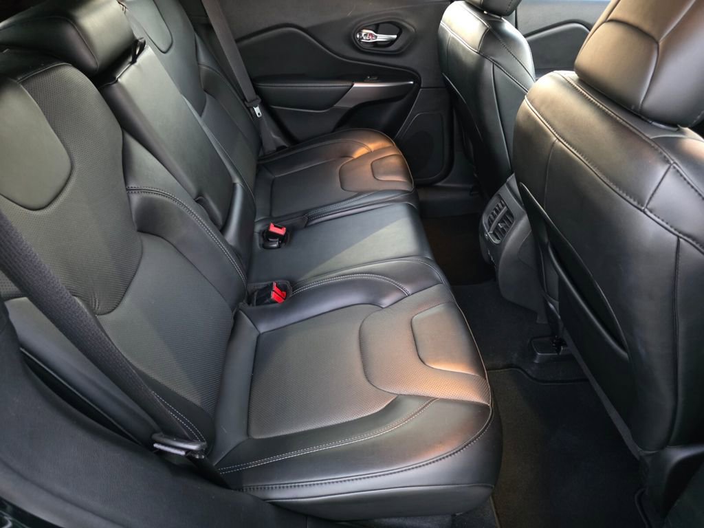 Used 2022 Jeep Cherokee Latitude Lux w/ Sun & Sound Group image 29