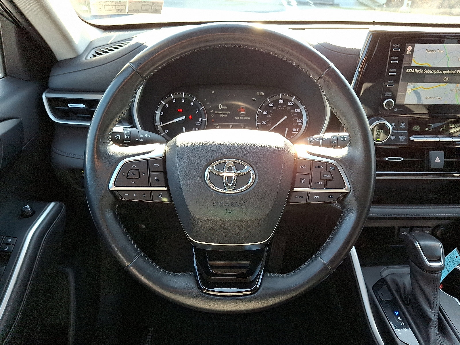 Used 2020 Toyota Highlander XLE image 23