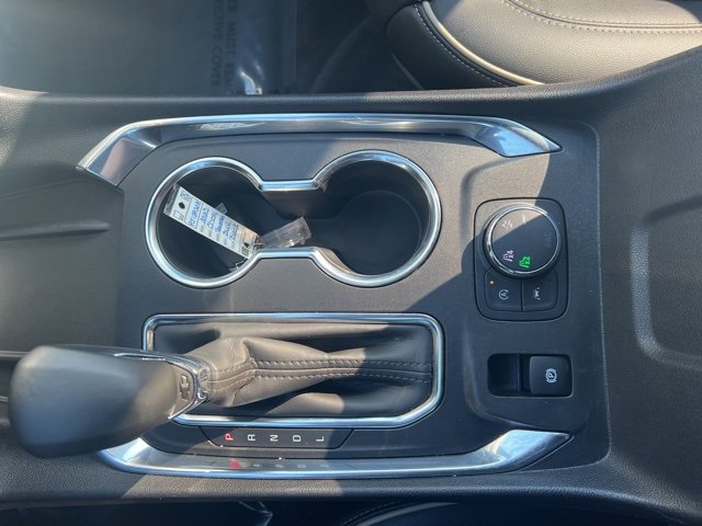 Used 2023 Chevrolet Traverse Premier image 34