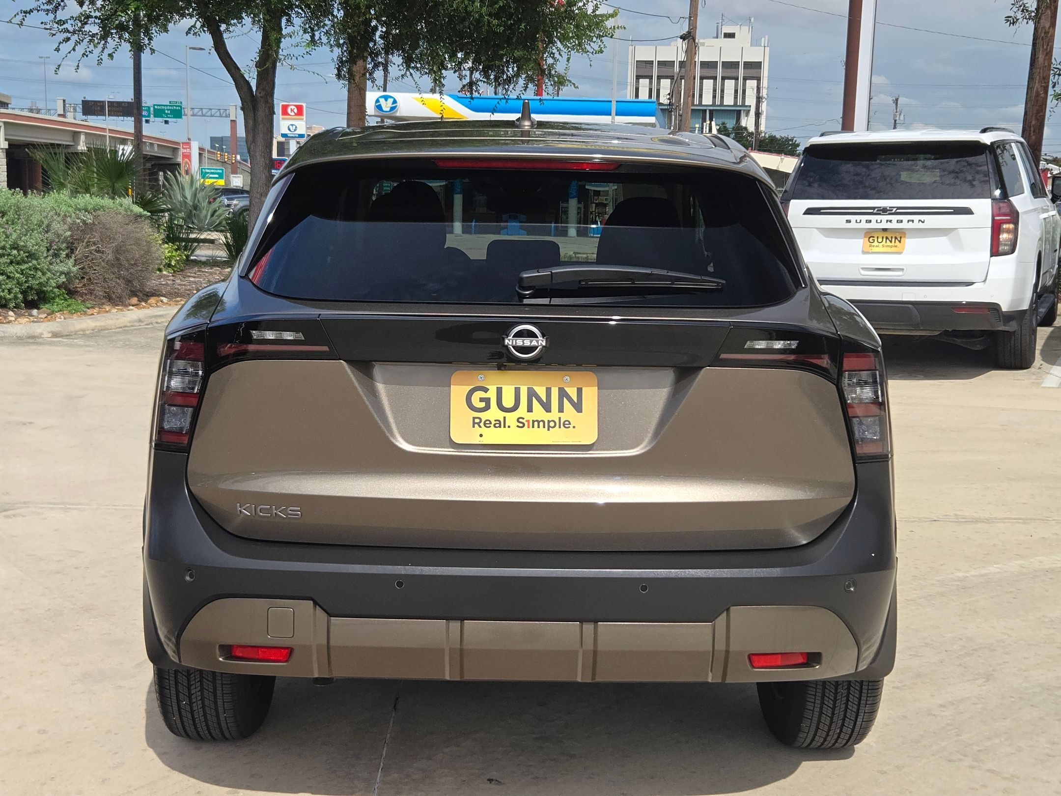 Certified 2025 Nissan Kicks SV FWD image 4