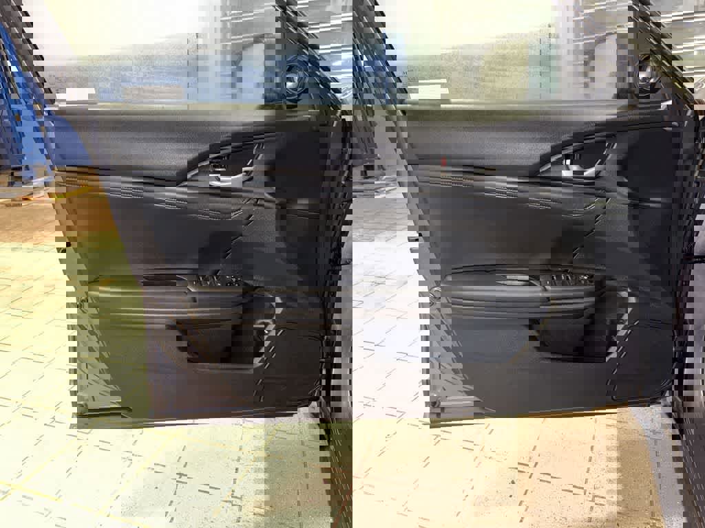 Used 2020 Honda Insight Touring image 32