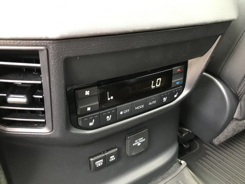 Certified 2024 Toyota Sequoia Platinum AWD/4WD image 30