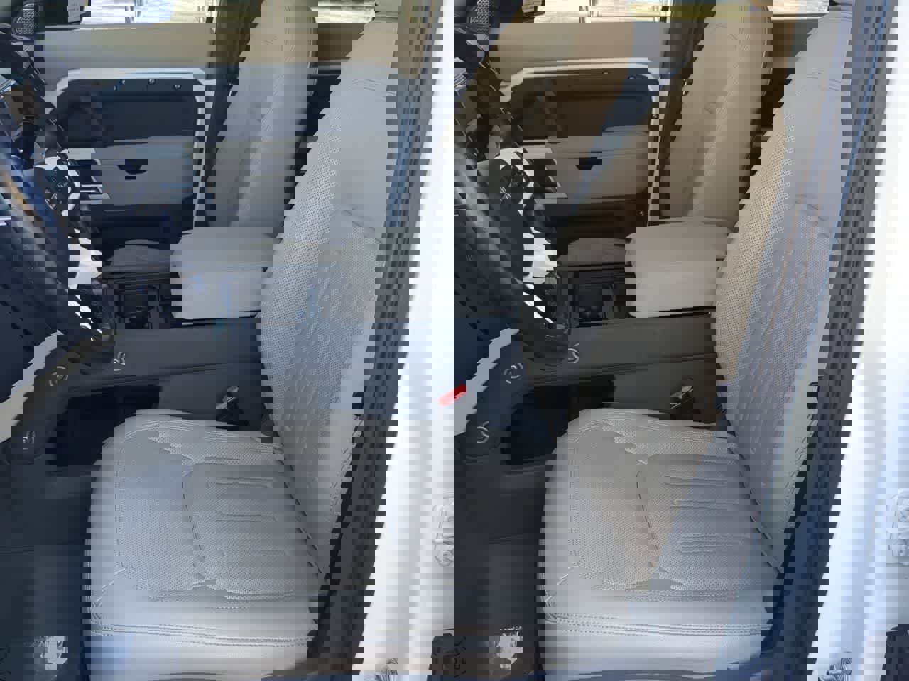 Used 2022 Land Rover Defender 110 S image 17